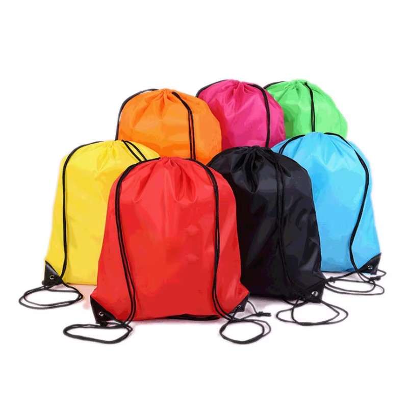 Como escolher o melhor tecido para a sua bolsa de cordão OEM?